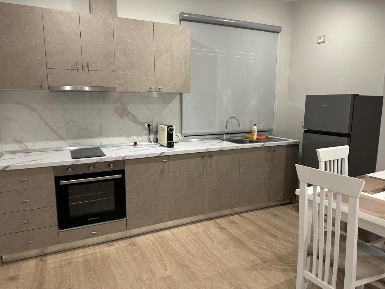 Sunny Hill Residence Radhimë Zewnętrze zdjęcie